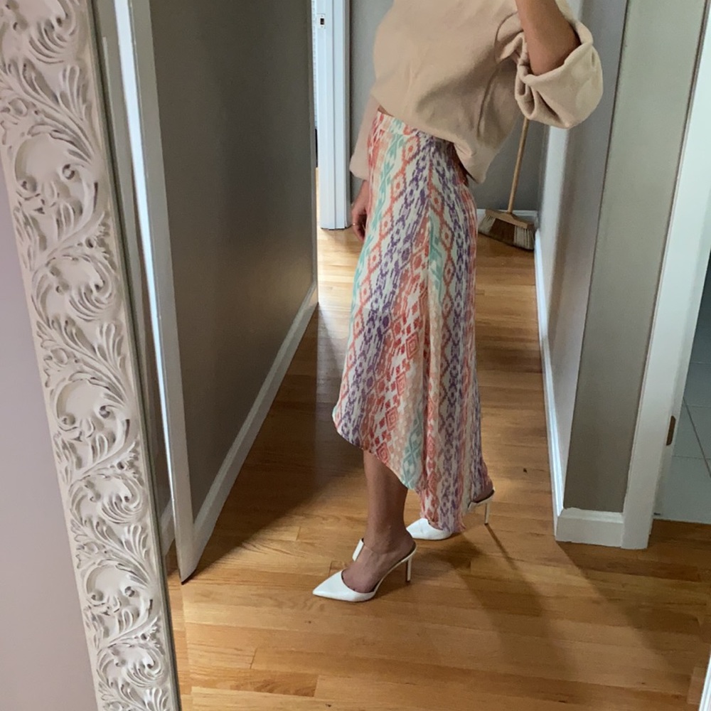 High waisted skirt